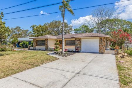 834 RIVERSIDE DRIVE