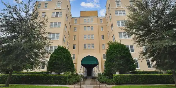 902 S DAKOTA AVENUE