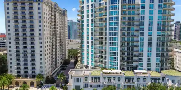 450 KNIGHTS RUN AVENUE