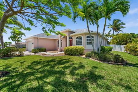 3219 SW 7TH LANE