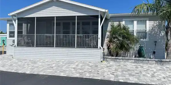 19 WINDWARD DRIVE