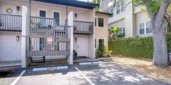 527 S LINCOLN AVENUE