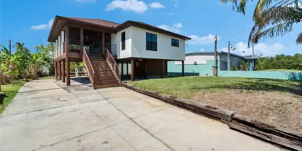 9118 BRUNSWICK LANE