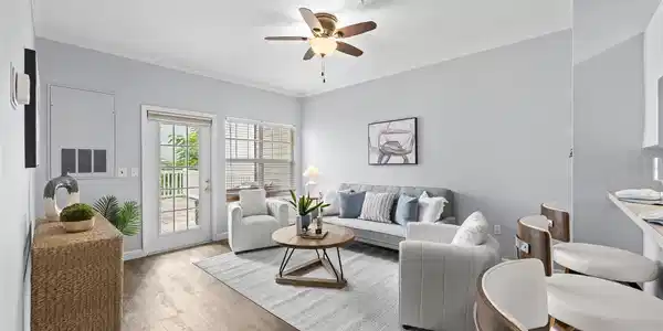800 S DAKOTA AVENUE