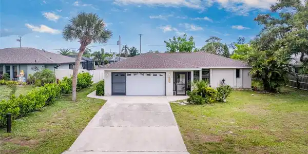 1337 LE PERA ROAD