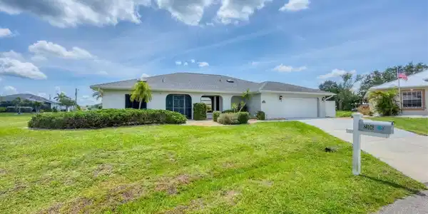 2106 DAMASCUS LANE