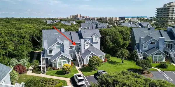 858 BAYBREEZE WAY