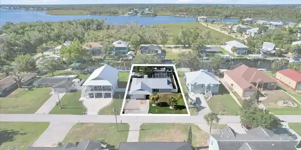 1860 NW 16TH STREET