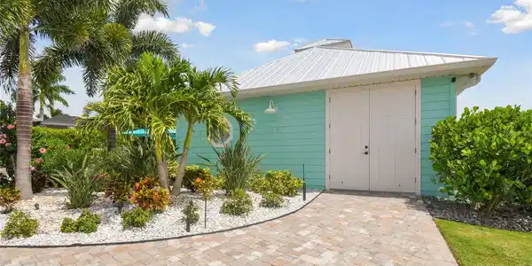 8337 SW SAND CRANE CIRCLE