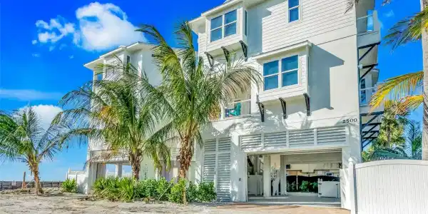 2500 GULF DRIVE N