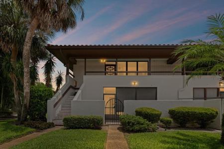 3500 EL CONQUISTADOR PARKWAY