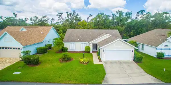 399 BLUE SPRINGS COURT