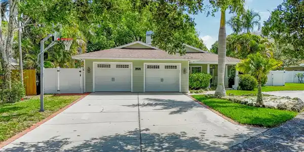 14 EVONAIRE CIRCLE