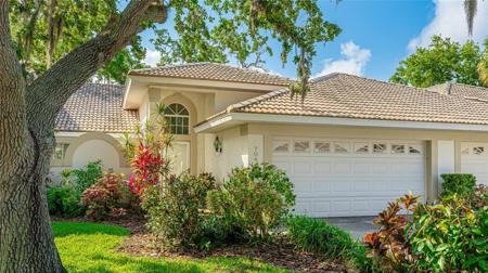 7044 WOODSIDE OAKS CIRCLE