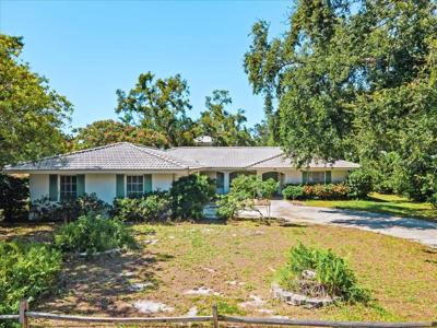 1735 SHORELAND DRIVE