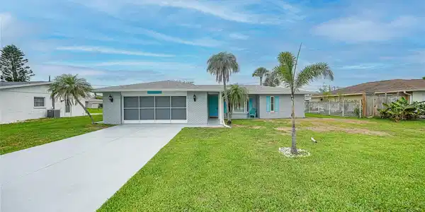 1756 ELINOR PLACE