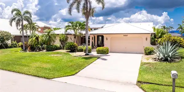 5027 KEY LARGO DRIVE
