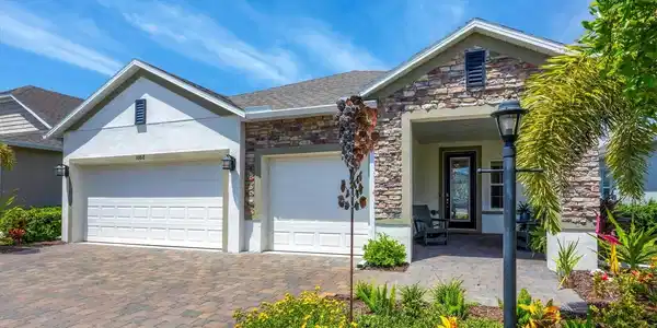 16818 CANOPY GARDEN DRIVE