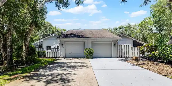 4302 GULL COVE