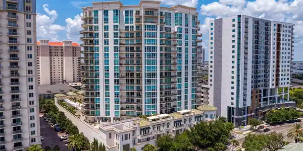 450 KNIGHTS RUN AVENUE