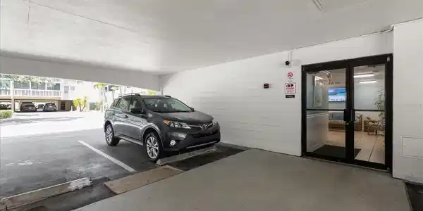 Image 4 Image 4