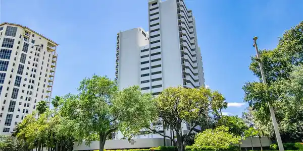 4141 BAYSHORE BOULEVARD