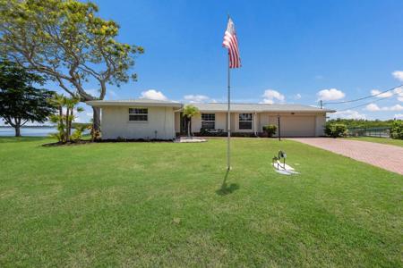 10419 SPOONBILL ROAD W