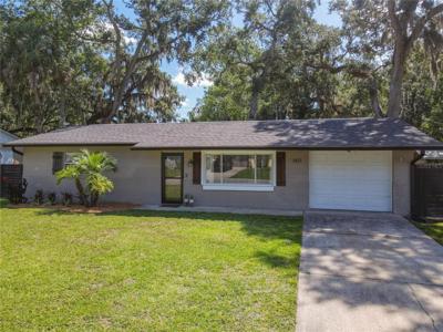1421 PINE TREE DRIVE