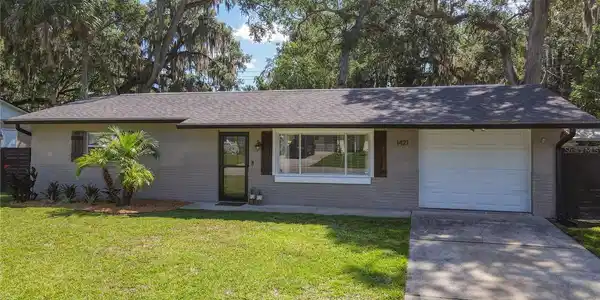 1421 PINE TREE DRIVE