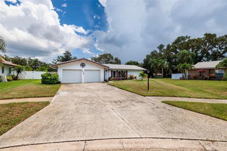 1027 GROVEWOOD COURT