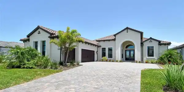 10612 NICKLAUS COURT