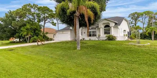 1040 BAY HARBOR DRIVE