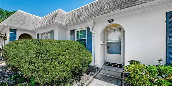 4242 SHELDON PLACE