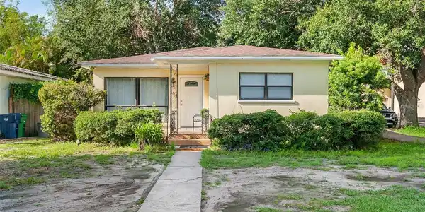 3622 W MULLEN AVENUE