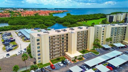1000 COVE CAY DRIVE