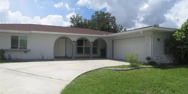 203 FIELDS TERRACE SE