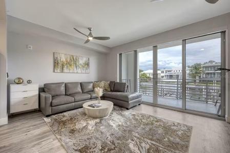 1709 N TAMIAMI TRAIL