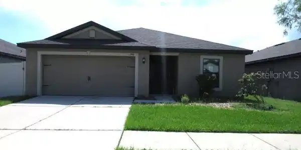 1740 CHATHAM GREEN CIRCLE