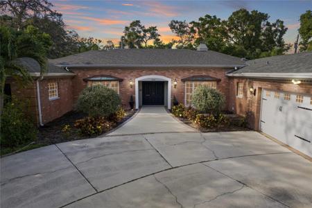 302 EASTLEIGH DRIVE