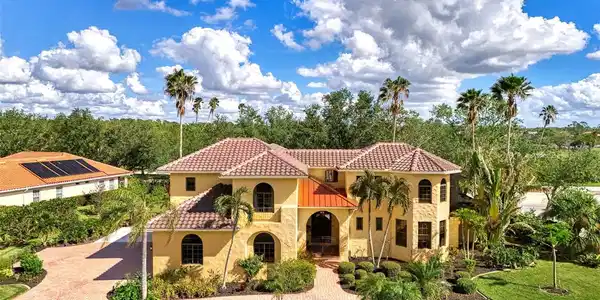 3060 RIVERSHORE LANE