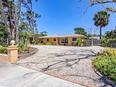 337 HARBOR DRIVE S