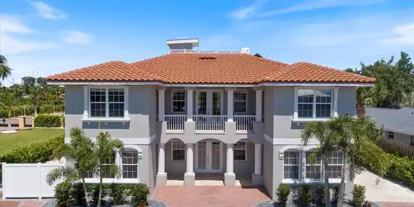 2322 BAYSHORE ROAD