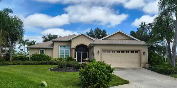 214 LAKE VICTORIA COURT