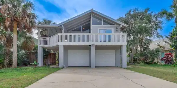 205 OCEAN DRIVE