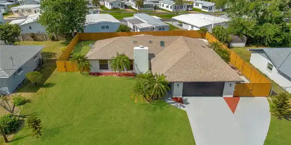 113 PALM BREEZE DRIVE