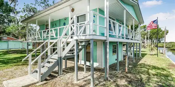 2220 S COON POINT