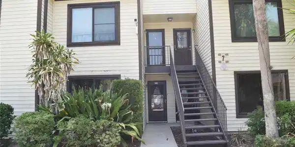 420 MOORINGS COVE DRIVE