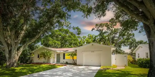 11779 82ND TERRACE