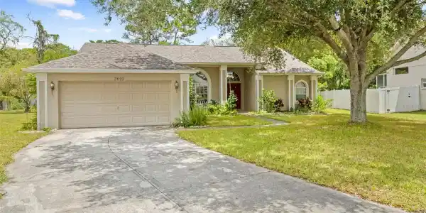 7492 ALOE DRIVE