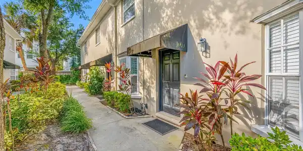 407 S AUDUBON AVENUE
